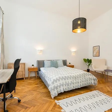 Basilica Downtown Apartamento