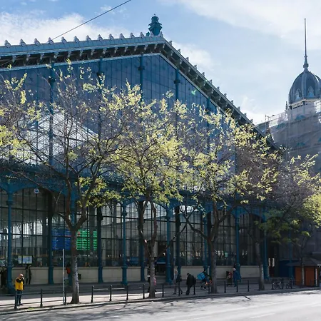 Basilica Downtown Apartament